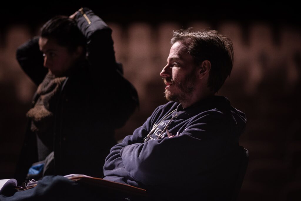Craig Whitney Discusses The Red Note in Interview with Revista Enfoques